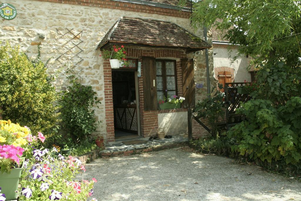 Chambres D'Hotes Chatres-Sur-Cher Esterno foto