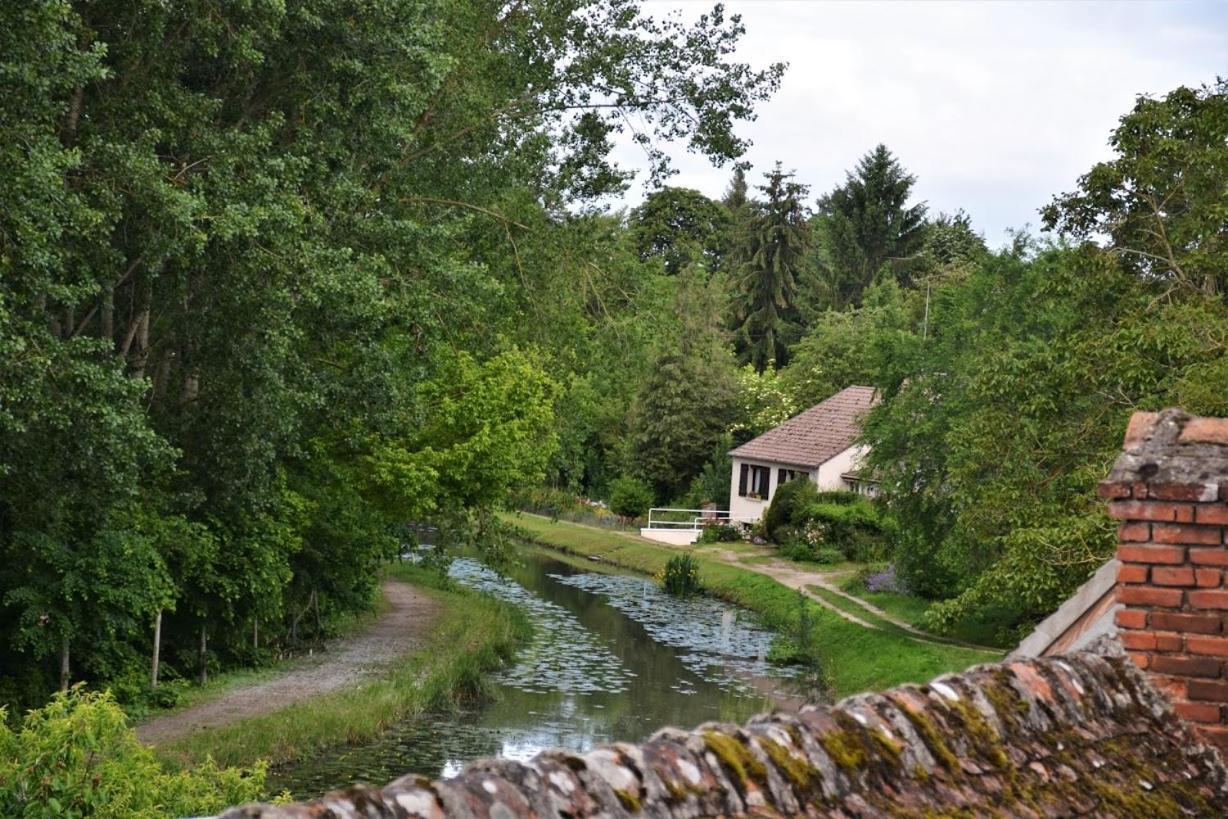 Chambres D'Hotes Chatres-Sur-Cher Esterno foto